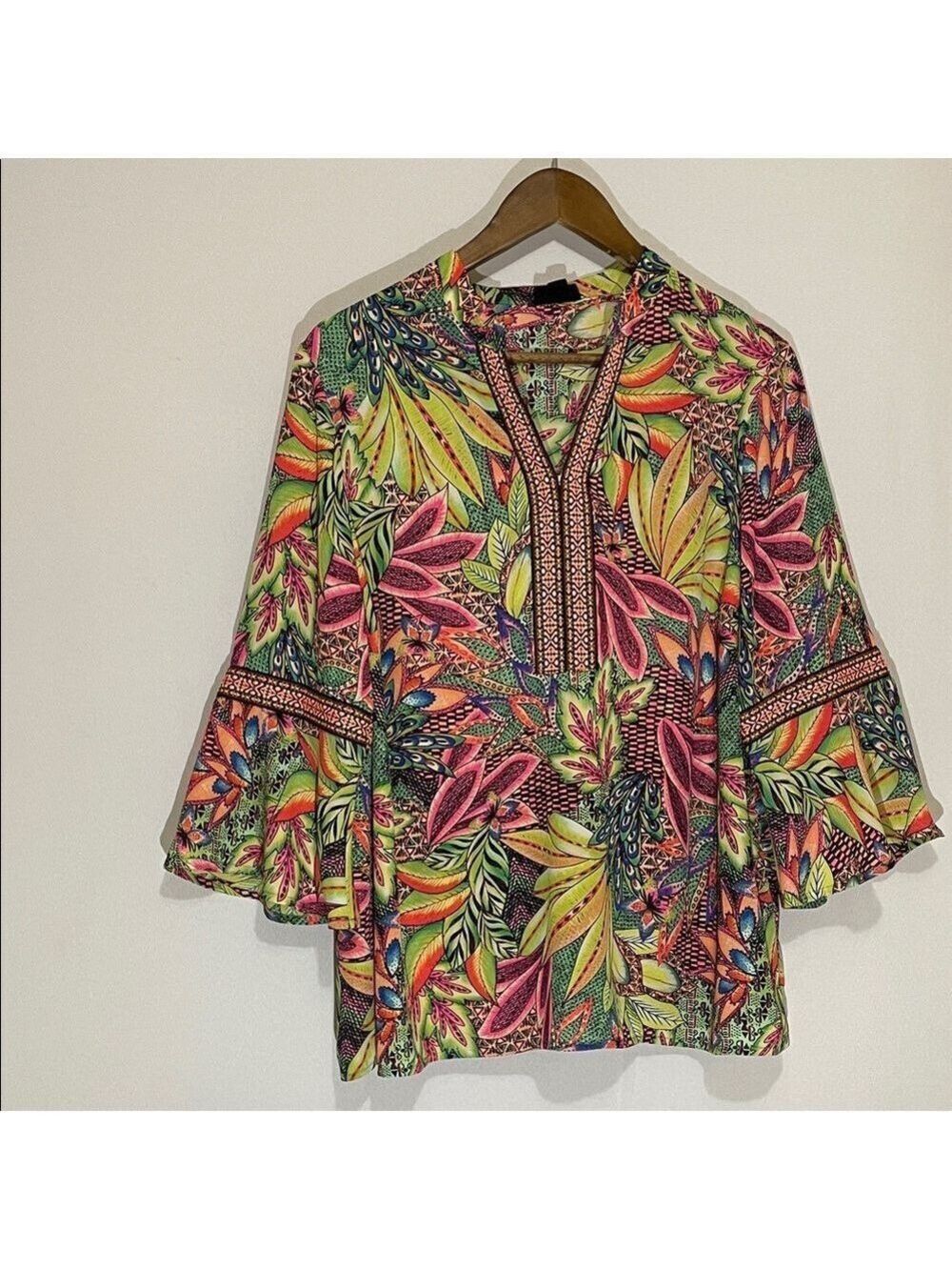Tacera Colorful Trophy Print Bell-Sleeve Blouse Sz 1X